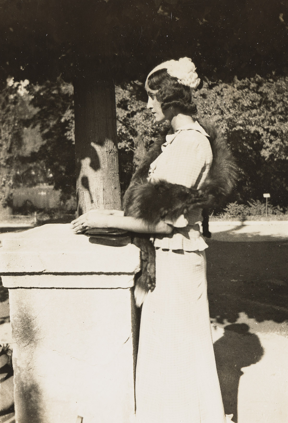 JACQUES-HENRI LARTIGUE (1894-1986) Renée Perle as a statue.